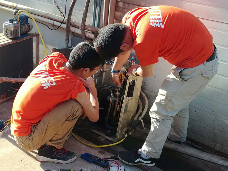 美的空調(diào)維修3.jpg 美的空調(diào)維修3.jpg